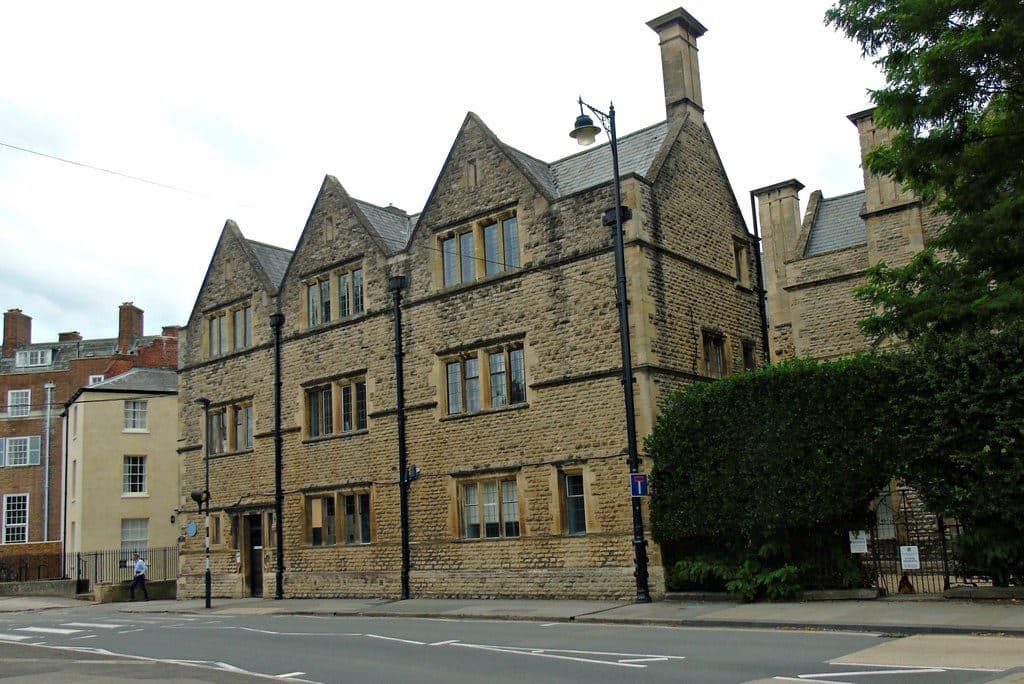 Magdalen College School 건물