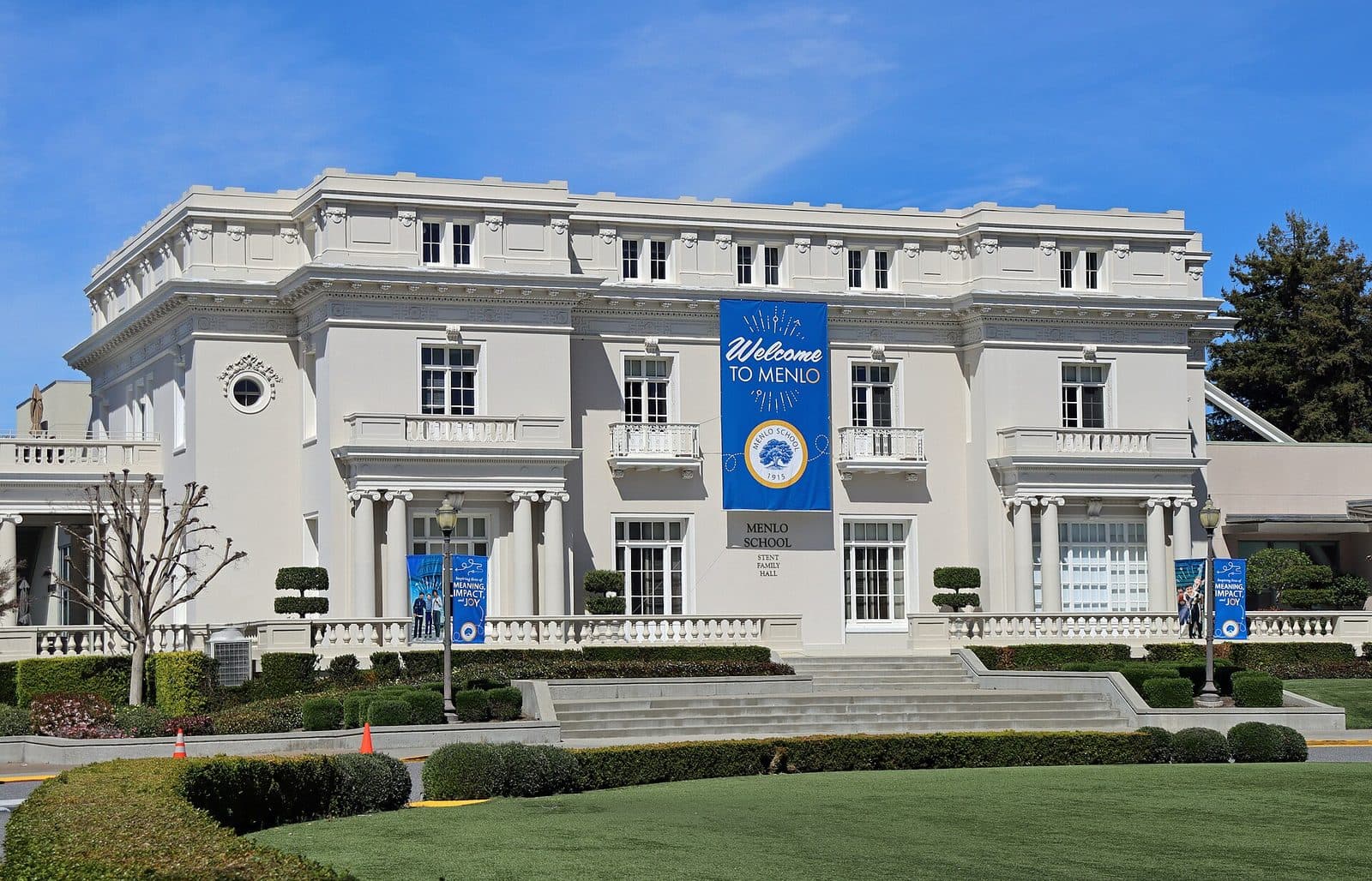 Menlo School 건물